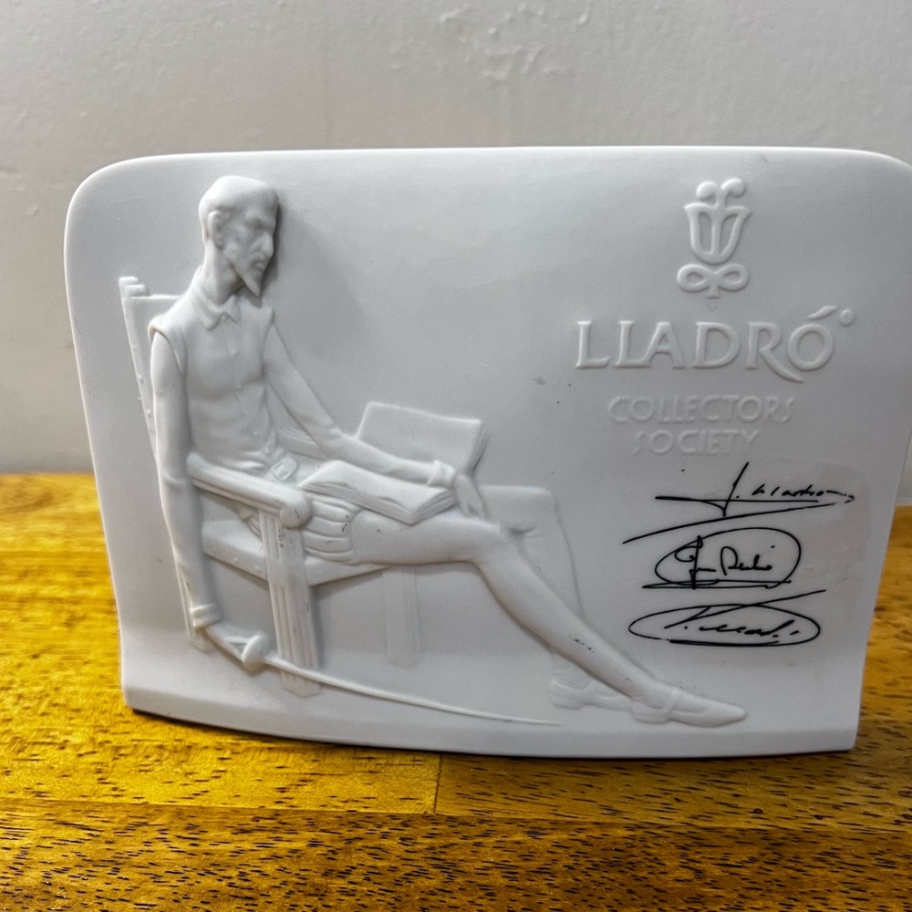 Vintage Lladro Collector’s Society Don Quixote Shell Plaque Signed Matte Bisque
